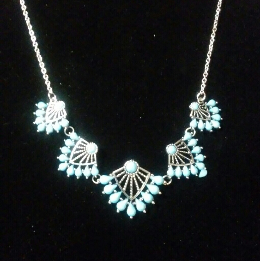 Faux Turquoise Boho Gems Embellished Necklace